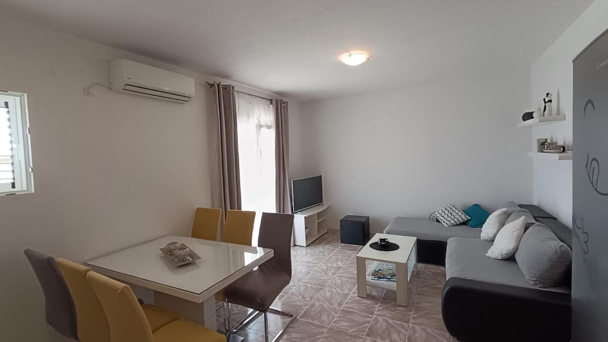 Apartment Ruby Podstrana Esterno foto