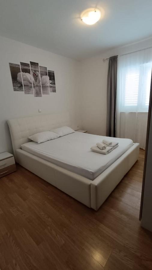 Apartment Ruby Podstrana Esterno foto